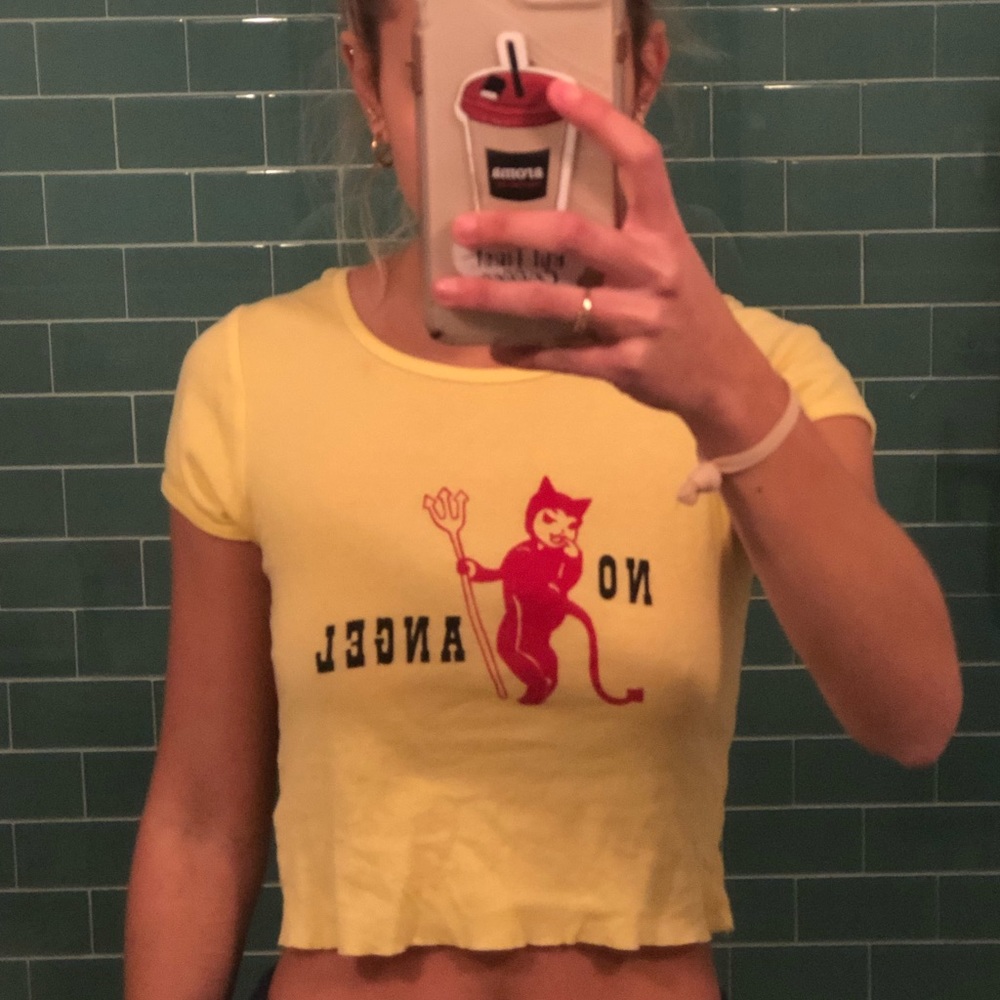 UO cropped tshirt